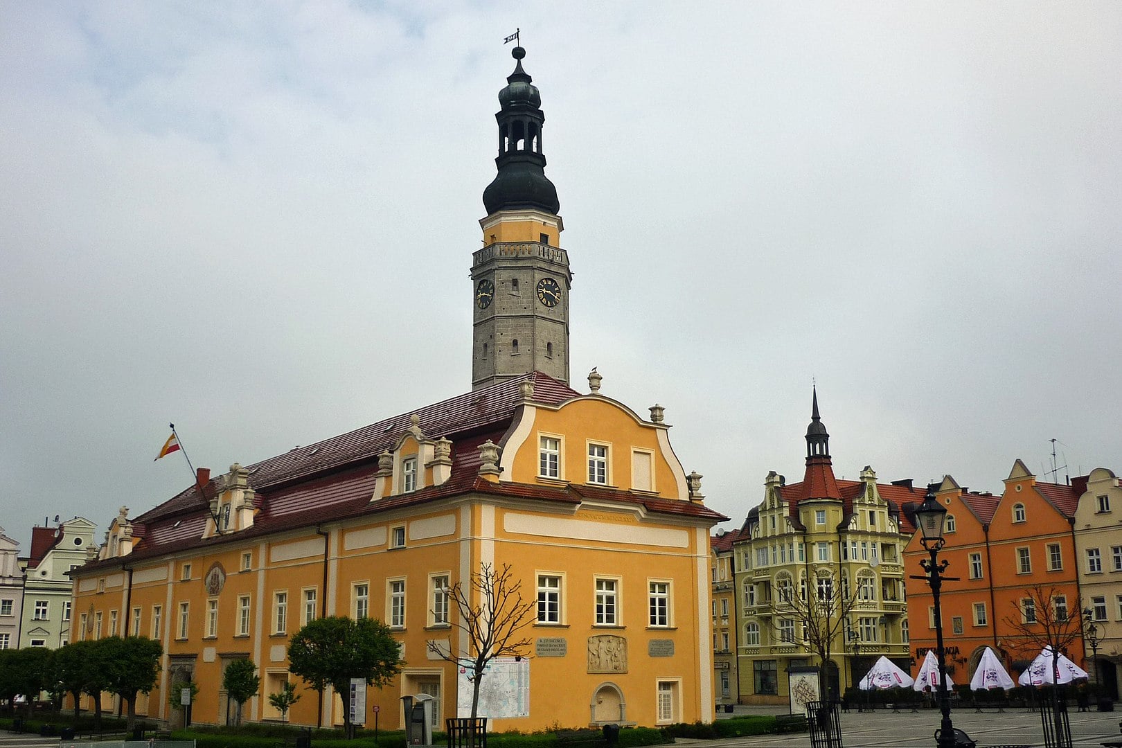 atrakcje bolesławca - rynek i ratusz