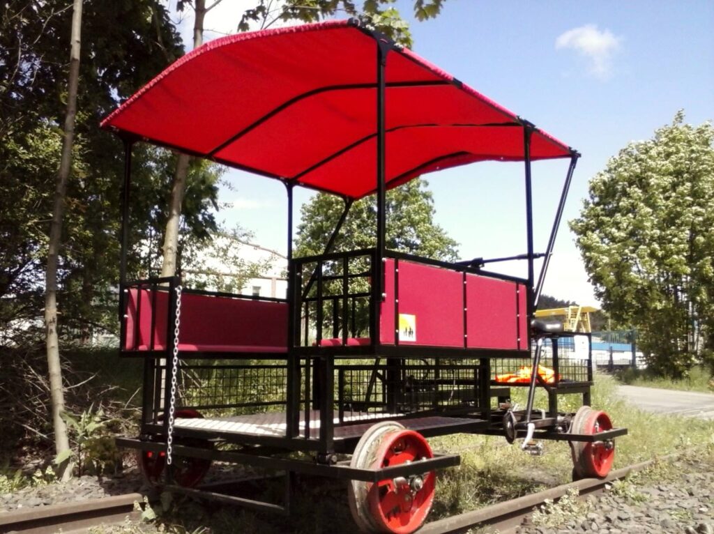 atrakcje dla dzieci poznań - Mosińska Kolej Drezynowa