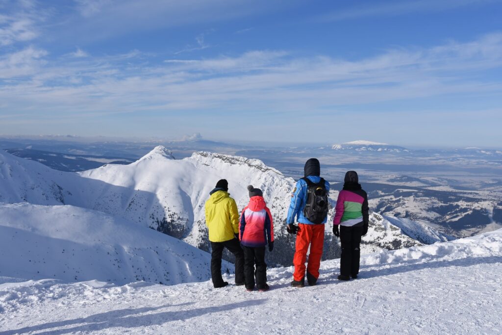 Gdzie na ferie zimowe? Ciekawe pomysły na zimowisko dla dzieci